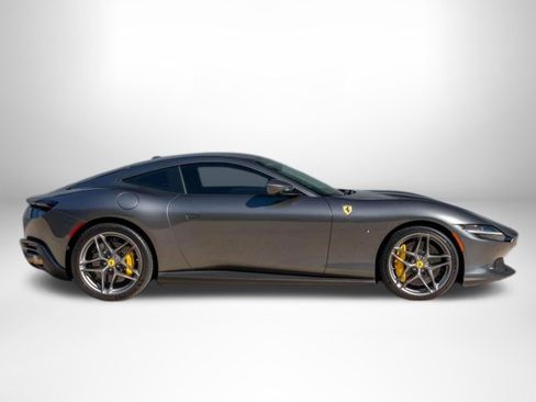 Used 2022 Ferrari Roma RWD image 7