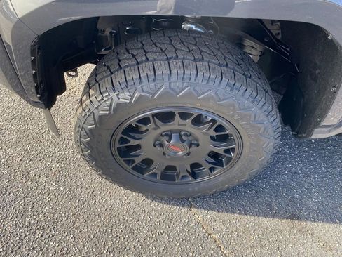 New 2026 Toyota Tacoma SR5 image 18