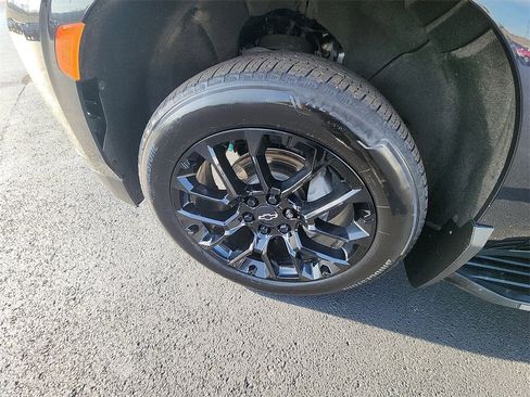 Used 2023 Chevrolet Tahoe High Country image 10