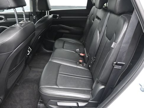 Certified 2026 Kia Sorento EX AWD/4WD image 29