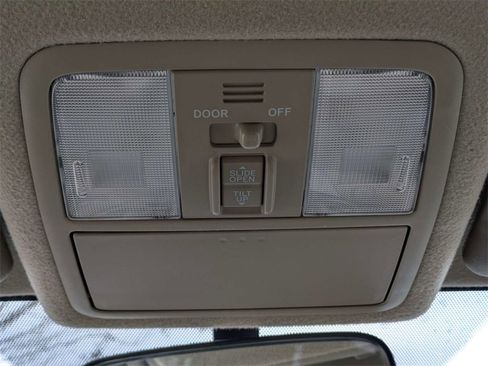 Used 2010 Toyota RAV4 Limited image 22