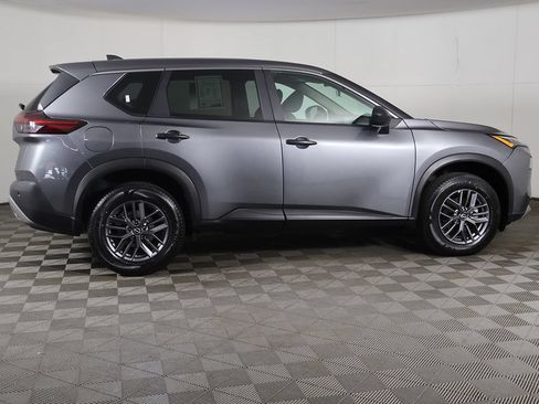 Used 2023 Nissan Rogue S AWD/4WD image 15