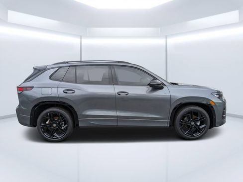 New 2026 Volkswagen Tiguan SE R-Line FWD image 2