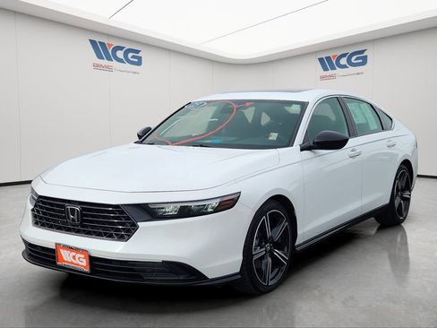 Used 2023 Honda Accord Sport image 5