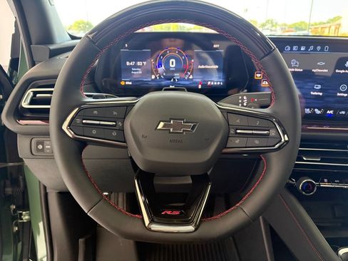 New 2027 Chevrolet Traverse RS w/ LPO, Floor Liner Package FWD image 3