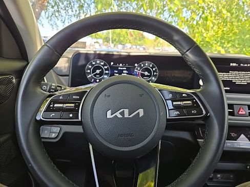 Certified 2026 Kia Seltos EX w/ EX Sunroof Package AWD/4WD image 13