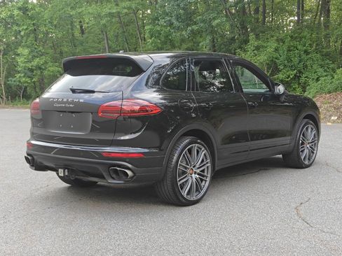 Used 2015 Porsche Cayenne Turbo AWD/4WD image 3