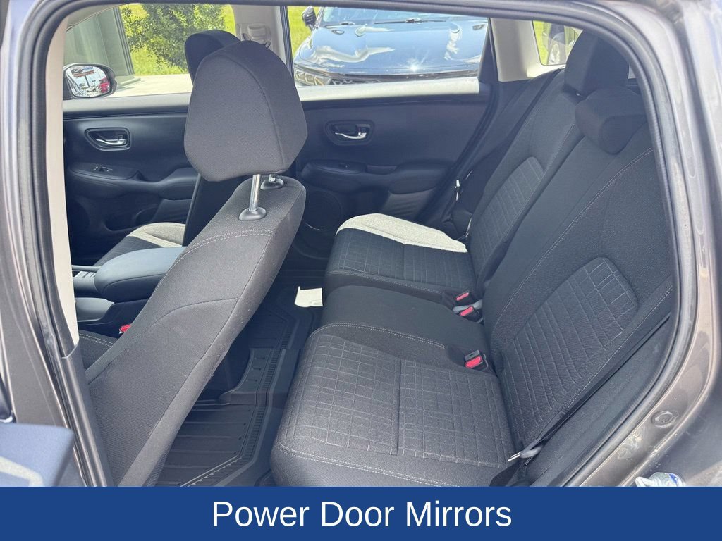 Used 2025 Honda HR-V LX image 11