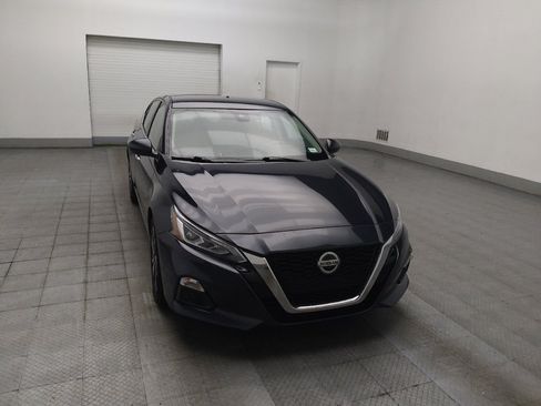 Used 2021 Nissan Altima 2.5 SV FWD image 14