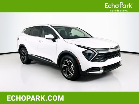 Used 2025 Kia Sportage LX FWD image 1