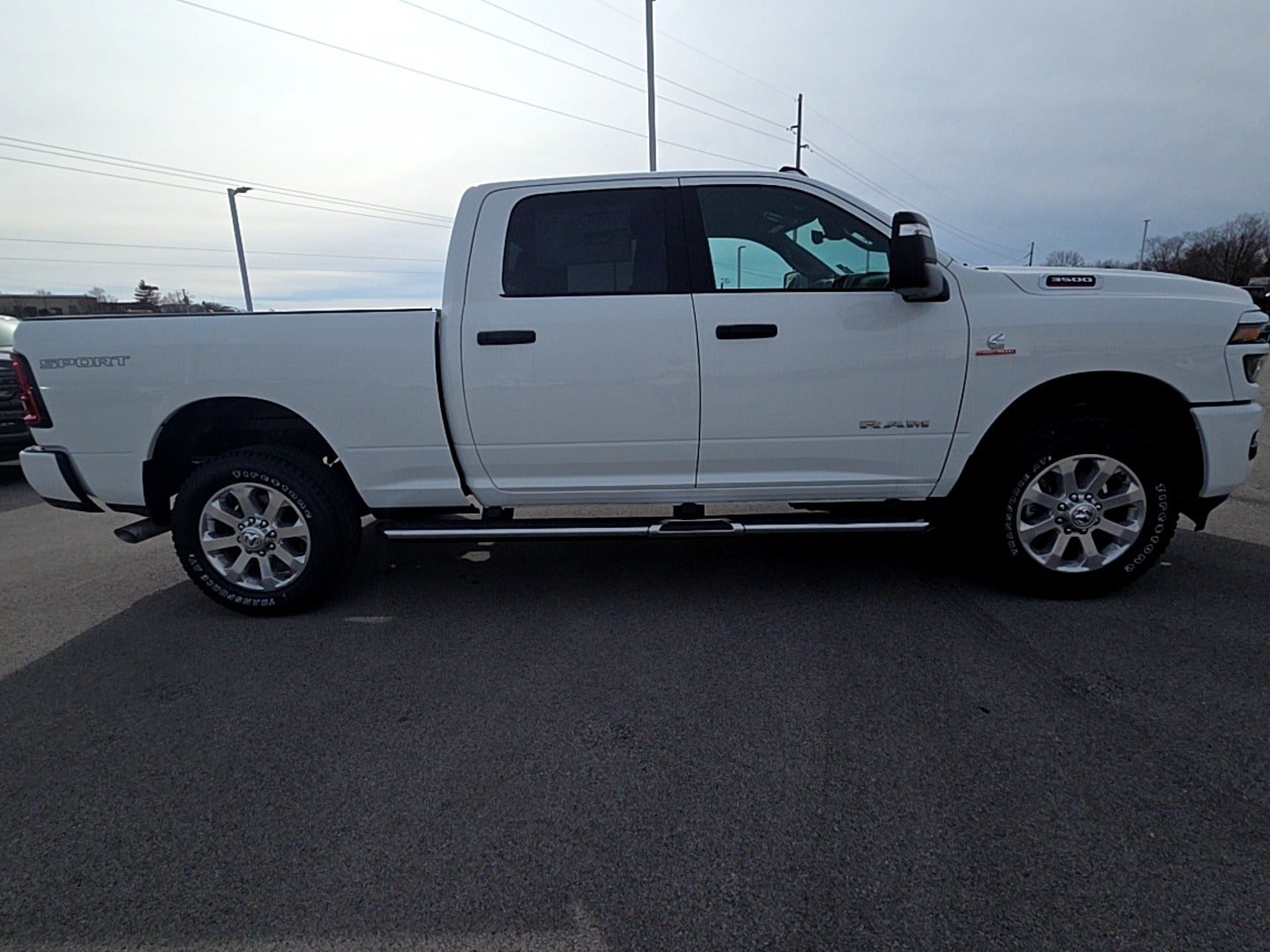 New 2026 RAM 3500 Big Horn AWD/4WD image 4