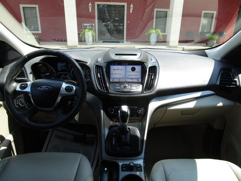 Used 2016 Ford Escape SE w/ SE Leather Comfort Package FWD image 7