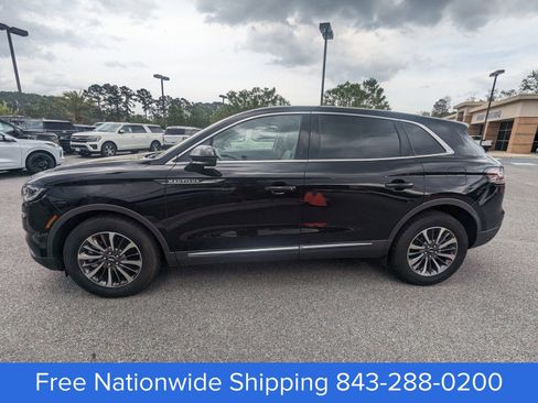 Certified 2023 Lincoln Nautilus AWD w/ Premium Package image 7