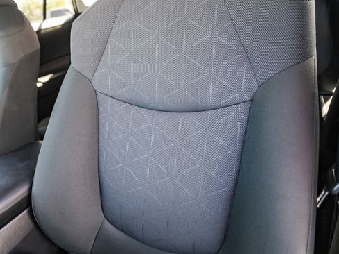 Used 2025 Toyota RAV4 XLE FWD image 24