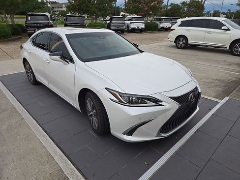 Used 2021 Lexus ES 350 w/ Premium Package FWD image 3