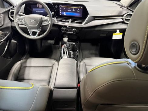New 2026 Chevrolet Trax ACTIV w/ Sunroof Package image 23