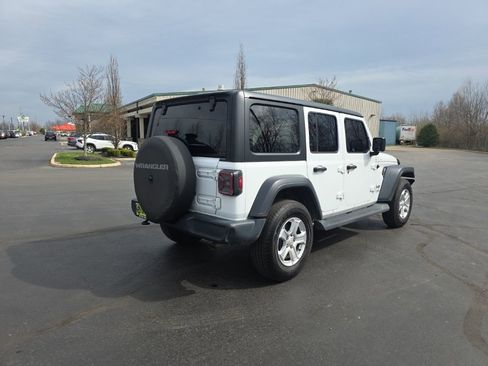 Used 2018 Jeep Wrangler Unlimited Sport S image 7