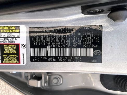 Used 2024 Toyota Camry XLE FWD image 19