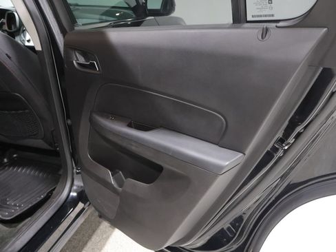 Used 2015 Chevrolet Equinox LT w/ Driver Convenience Package AWD/4WD image 21