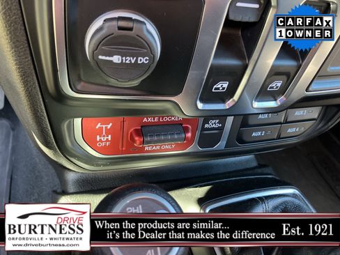 Used 2024 Jeep Wrangler Willys image 5