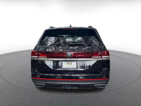 Used 2026 Volkswagen Atlas SE FWD image 9