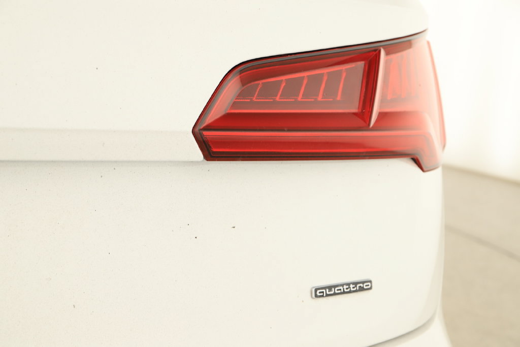 Used 2020 Audi Q5 Prestige w/ Prestige Package AWD/4WD image 30