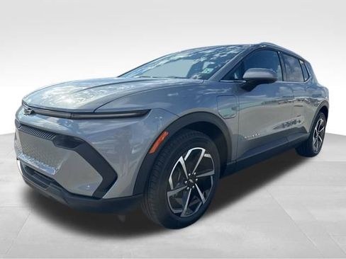 New 2026 Chevrolet Equinox EV LT image 5