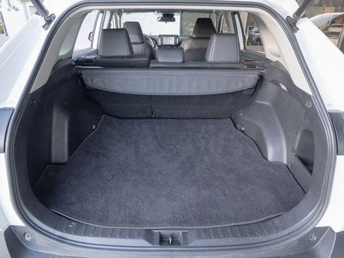 Used 2020 Toyota RAV4 XLE Premium image 20