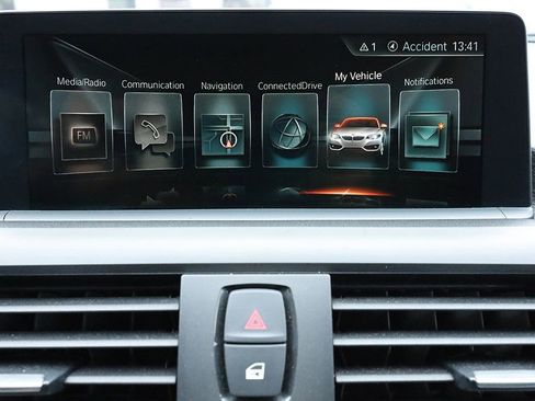 Used 2017 BMW 230i Convertible image 19