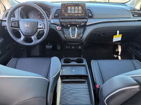 New 2026 Honda Odyssey Elite image 8