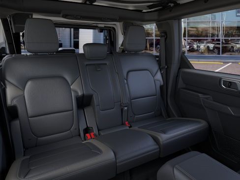 New 2026 Ford Bronco Outer Banks w/ Sasquatch Package AWD/4WD image 12