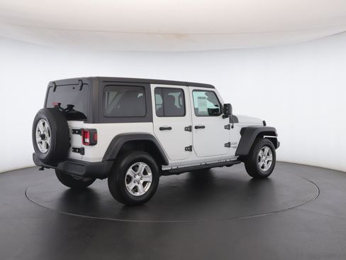 Used 2021 Jeep Wrangler Unlimited Sport image 26