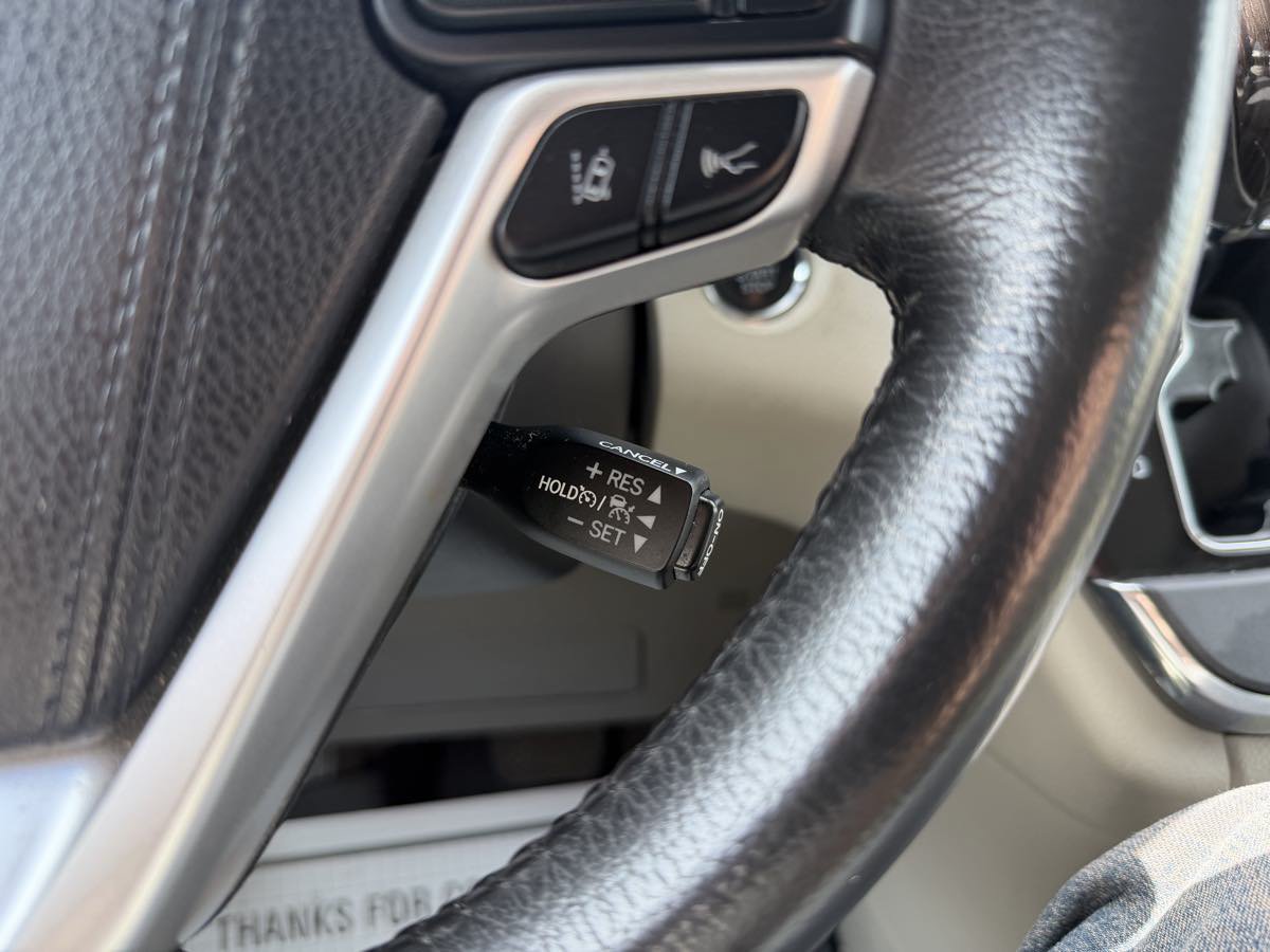 Used 2018 Toyota Sienna XLE Premium FWD image 17