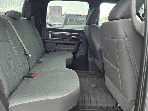 Used 2022 RAM 1500 Warlock AWD/4WD image 19