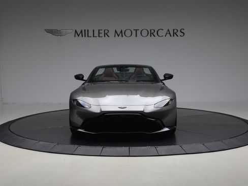Used 2021 Aston Martin V8 Vantage Roadster image 12