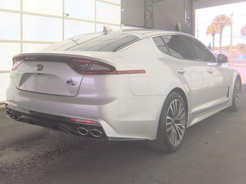 Used 2018 Kia Stinger Premium RWD image 3
