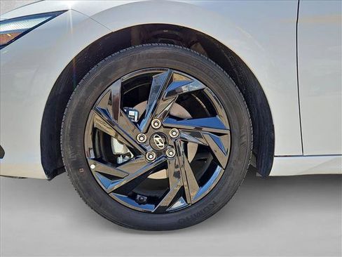 Used 2026 Hyundai Elantra Sport FWD image 23