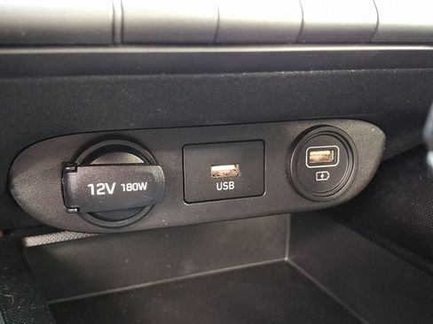 Used 2022 Hyundai Elantra SEL FWD image 24