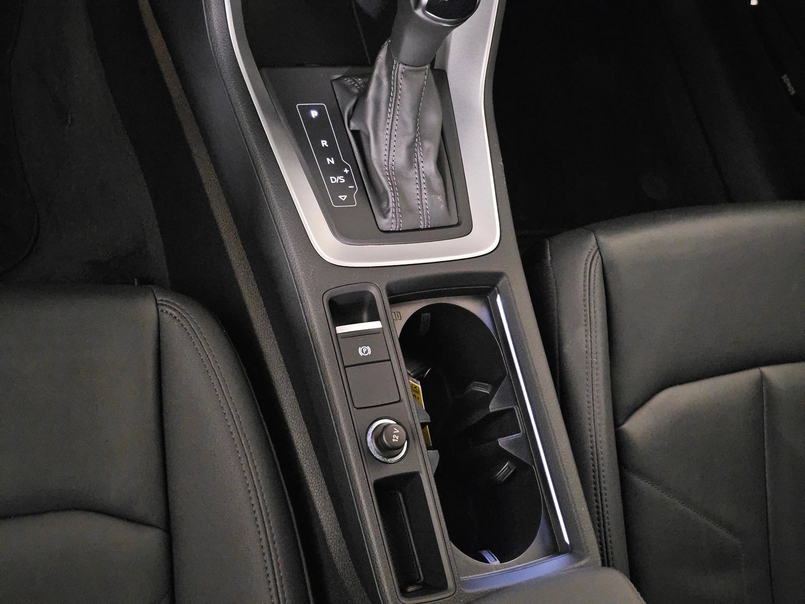 Used 2022 Audi Q3 2.0T Premium Plus w/ Premium Plus Package AWD/4WD image 13