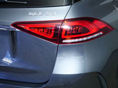 Used 2021 Mercedes-Benz GLE 53 AMG 4MATIC image 17