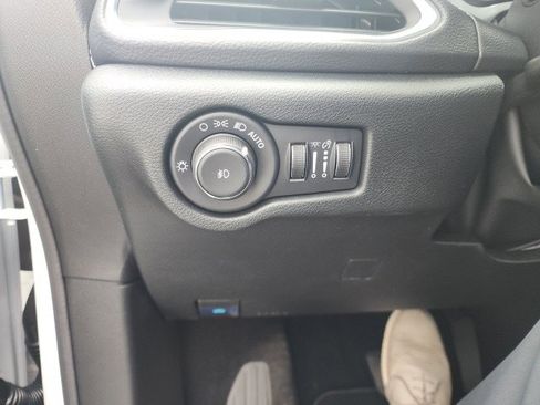 New 2026 Chrysler Pacifica Limited w/ S Appearance Package image 16