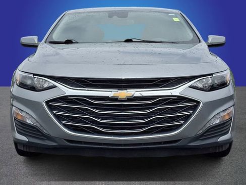 Used 2024 Chevrolet Malibu LT FWD image 2