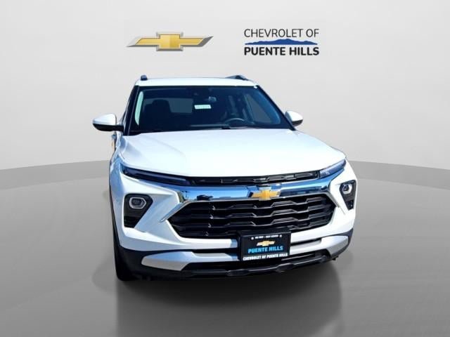New 2026 Chevrolet TrailBlazer LT w/ Driver Confidence Package FWD image 2