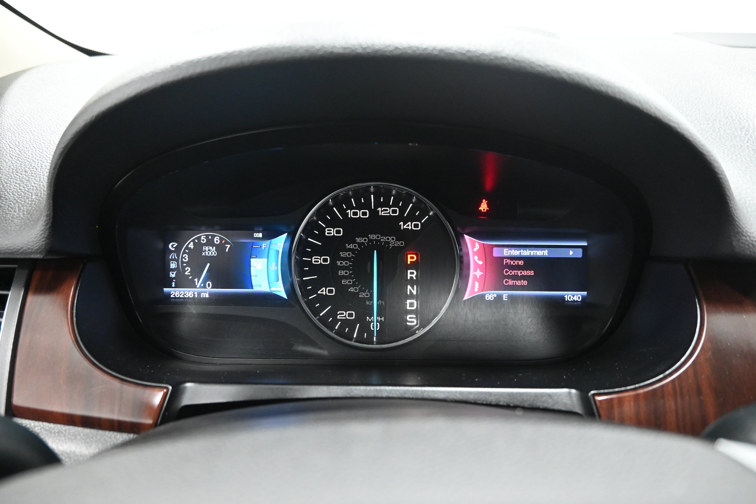 Used 2013 Ford Edge Limited FWD image 9