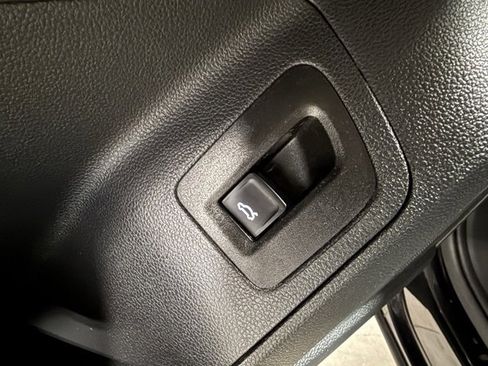 Used 2022 Volkswagen Atlas SEL image 10