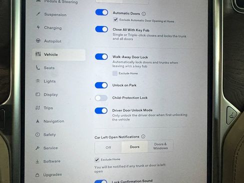 Used 2017 Tesla Model X 100D image 44