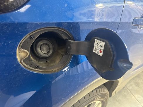 Used 2019 Ford Escape SEL image 14