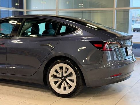 Used 2022 Tesla Model 3 Long Range AWD/4WD image 13