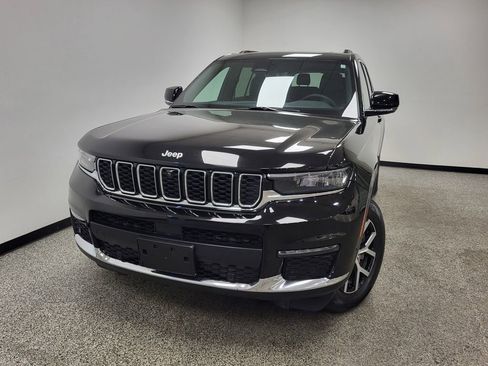 Used 2024 Jeep Grand Cherokee L Limited w/ Luxury Tech Group II image 21