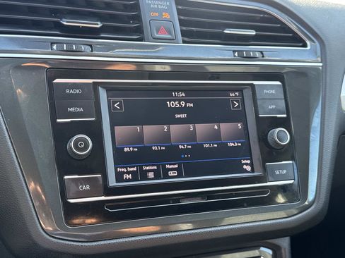 Used 2019 Volkswagen Tiguan S FWD image 28